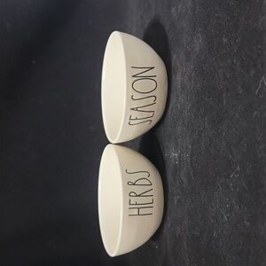 Rae Dunn Season and Herbs bowls